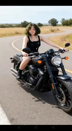 ขี่มอเตอร์ไซค์เท่ๆ