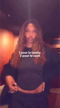 Ronisia - solide 🫦