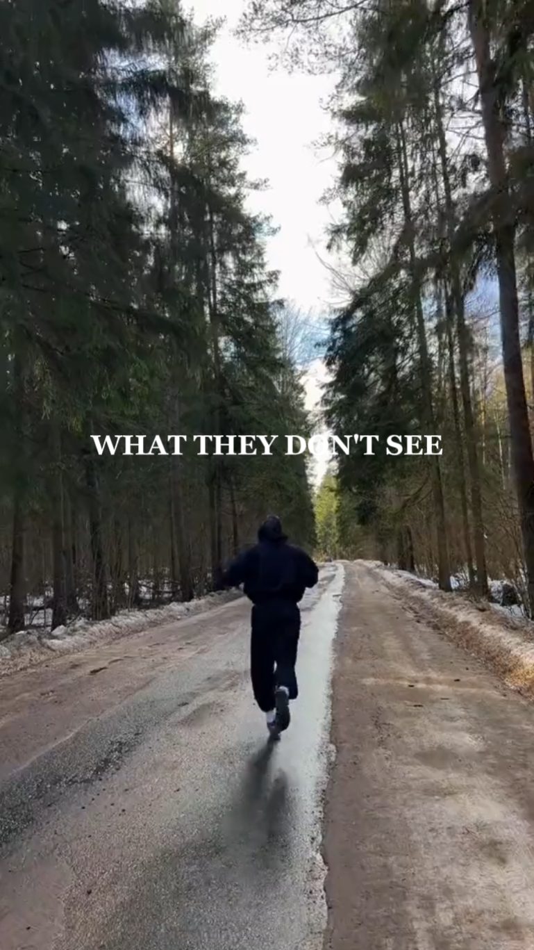 WAS SIE NICHT SEHEN 