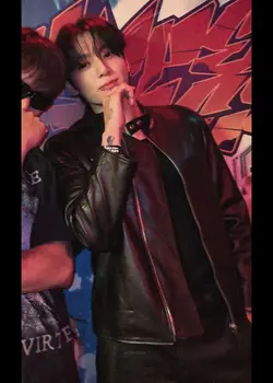 1 kiss dl Golden boy