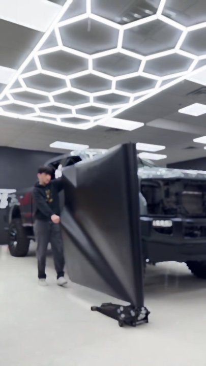 tinting car