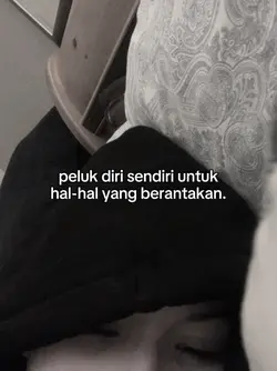 peluk diri sendiri 