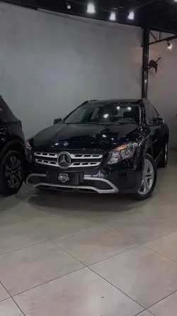 Mercedes GLA 200 