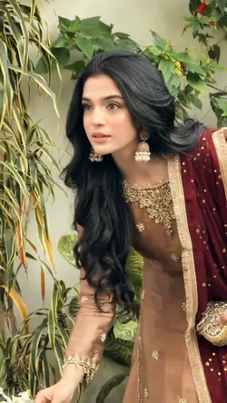 Teri Kali ankhein 