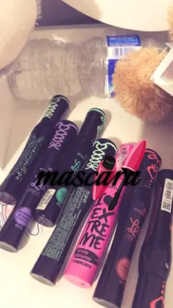 makeup 