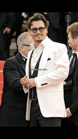 johnny depp 😻