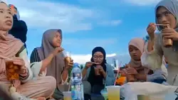 SELANG WAKTU