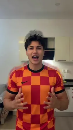 Tak bak burası geceye akıyor!