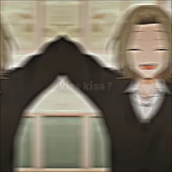 kiss kiss..? 