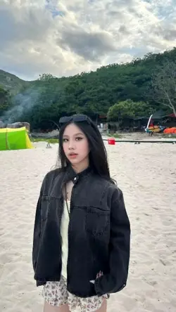 2 pics TV20129081903