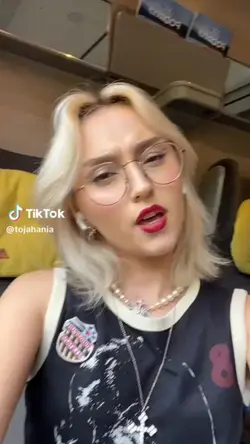 free tło z Hi Hanią 