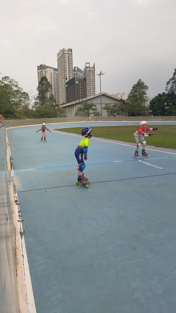 palakasan ng mga bata