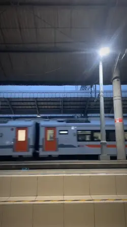 Slowmo Gaze The Roof