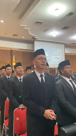 Wisuda vlog