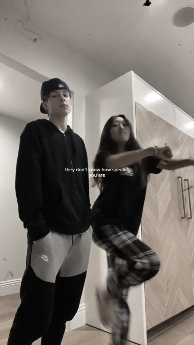 couple moment 