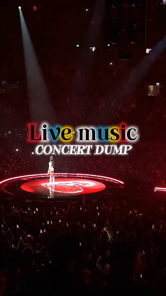 LIVE MUSIC 