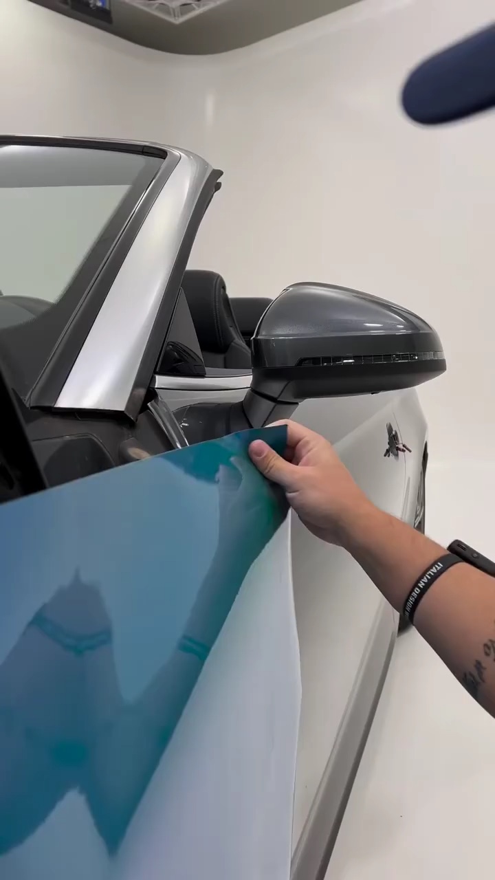 tinting car