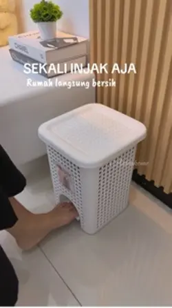 Tempat sampah injak