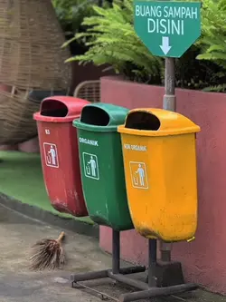 LAKI’ DENGAN HOBINYA