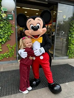 seu filho com Mickey