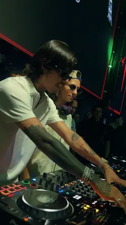 NIGHT CLUB 65 