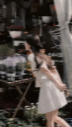 Aesthetic Blur