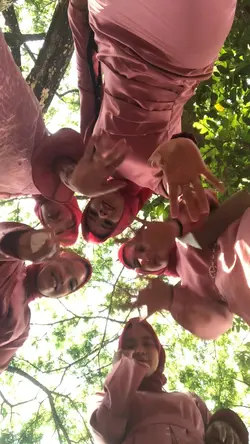 Bridesmaid on duty