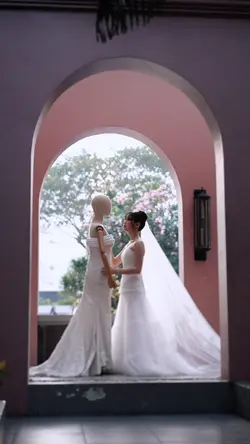 Wedding dress