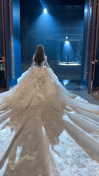 Wedding clothes 