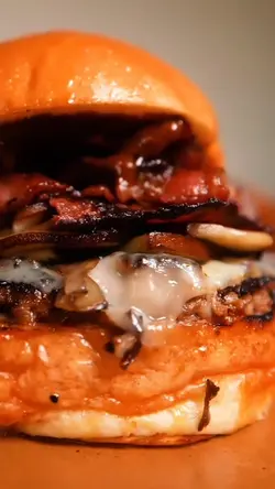 Burger and cheese 🧀 