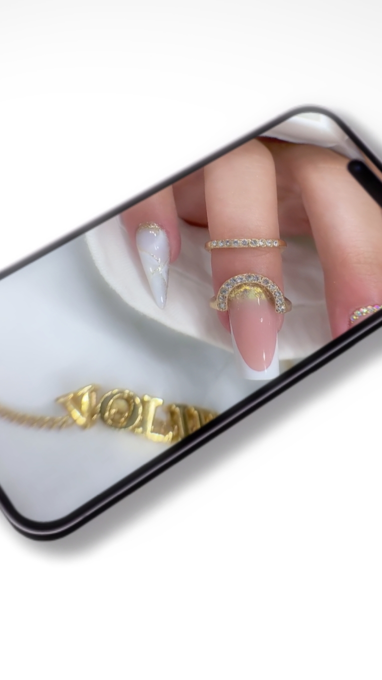 UÑAS 