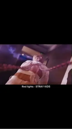 Red lights - STRAY 