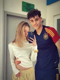 photo with hector