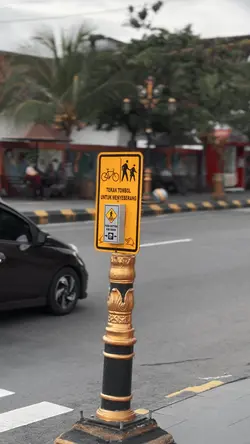 EVERYDAY NORMAL GUY2