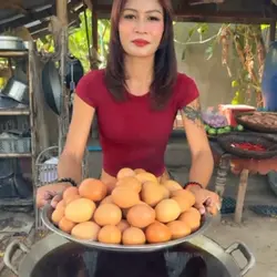 Cooking egg