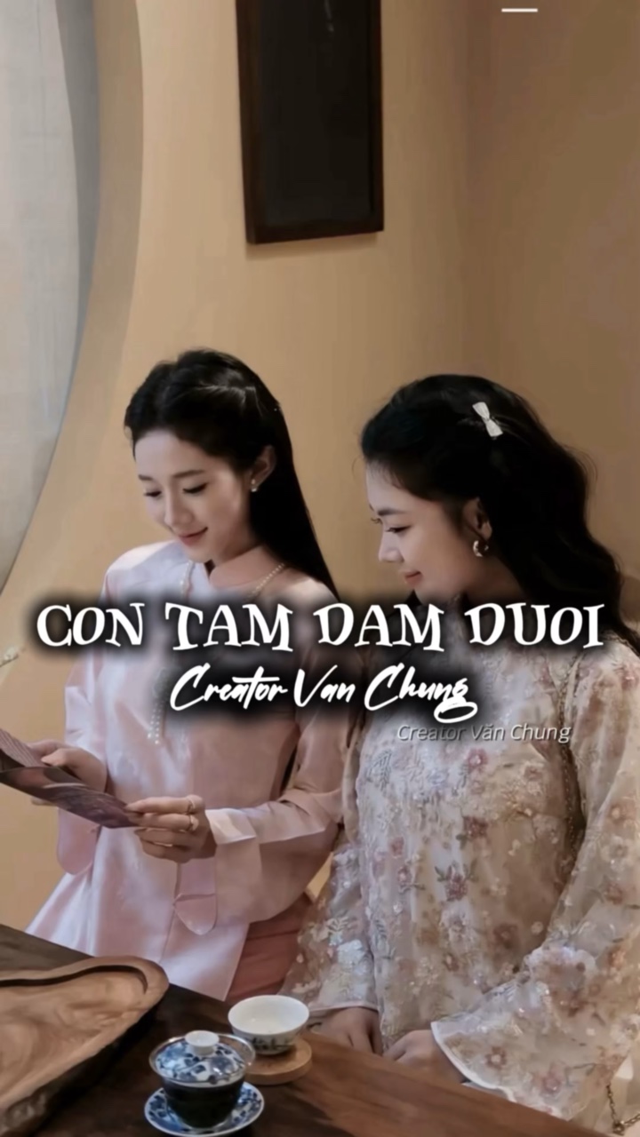 CON TẰM ĐẮM ĐUỐI VÌ 