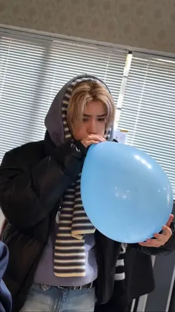 흔하지 않은 이한 배경화면