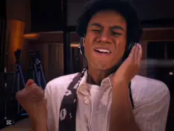 Mj
