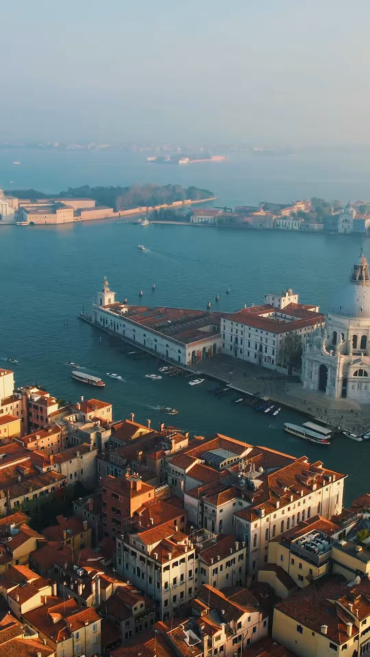 Welcome to Venice