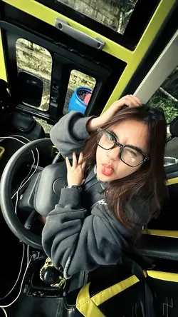 cantik manis juga