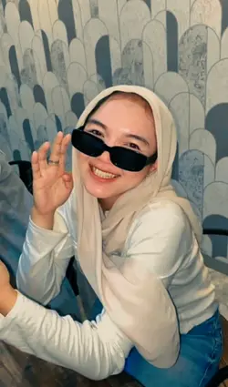 trend kacamata hitam