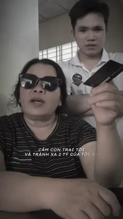 Cầm con trai tôi và