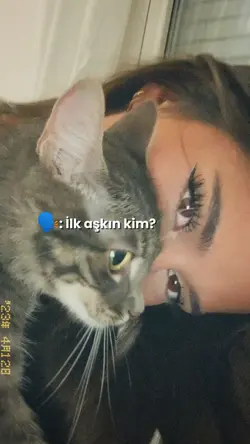 İlk aşkın kim?