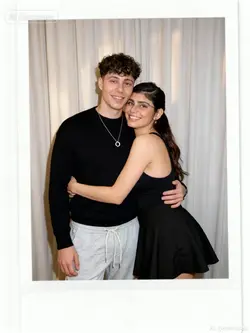 polaroid Mia khalifa