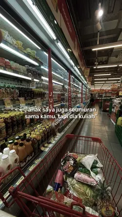 tapi dia kuliah. 