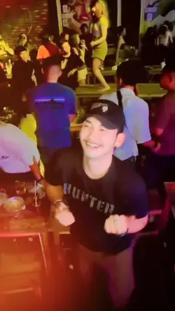 สโลว์ +เต้นในผับ