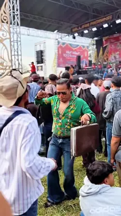 SLOWMO ASIK GINI WAK