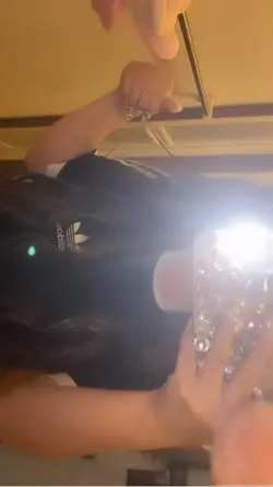 遠く離れた場所で2人