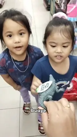 suara buaya gimana? 