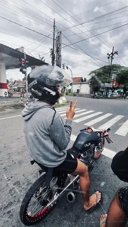 kecee poll